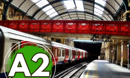 Dialogue FLE à la gare